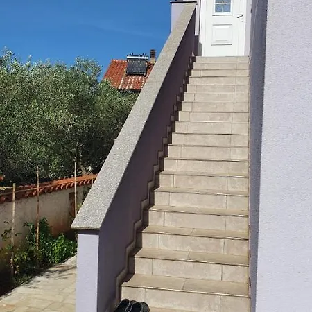 Lavanda Apartment Peroj